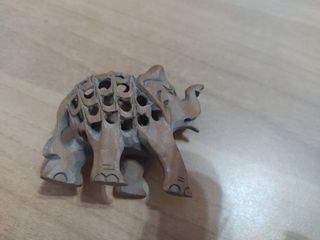 Statuina elefante intagliata vintage