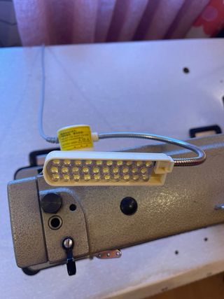 Máquina de coser industrial Singer 591