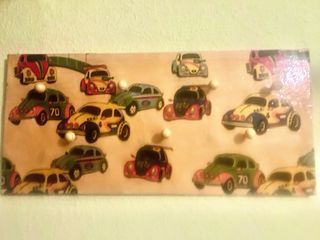 Perchero infantil coches madera hecho a mano