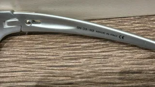 Occhiali da sole argento e blu