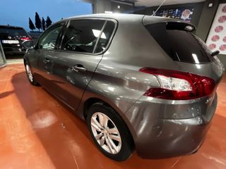 Peugeot 308 2016