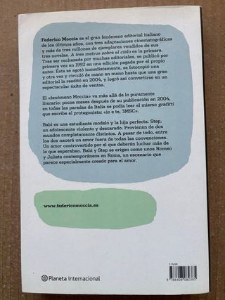 Libros: A 3 metros sobre cielo y Tengo ganas de ti
