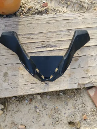 Frontal Superior Xmax 125/300/400por Tan solo 35€