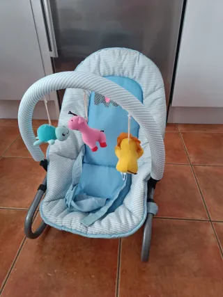 Hamaca para bebé con peluches