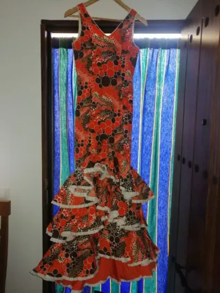 Traje de flamenca con volantes
