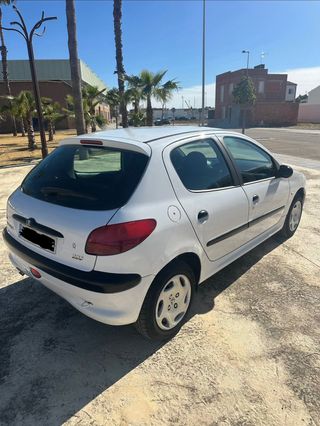 Peugeot 206 2002