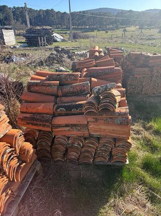 Tejas árabes de barro