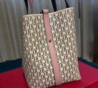 Bolso Carolina Herrera Matryoshka Locked Beig/Rosa