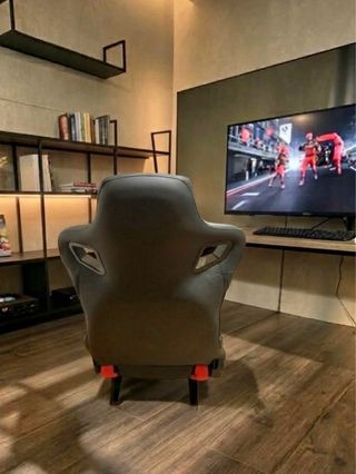 Simulador Conducción Logitech G923 + Silla Cobra