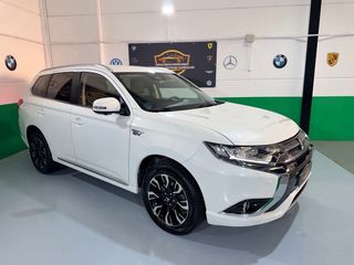Mitsubishi Outlander PHEV 2.0 KAITEKI 2017