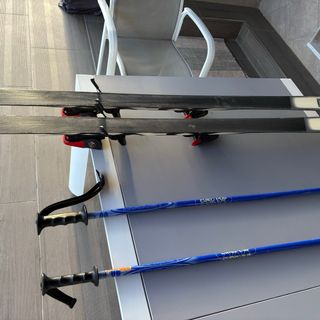 Esquís Elan Monoblock con Bastones