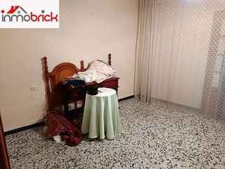 Chalet en venta en Lucena