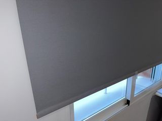 Estor enrollable gris