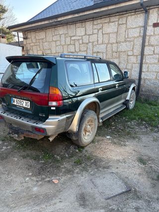 Mitsubishi Montero 1999