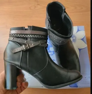 Botines tacón negros talla 39