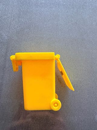 Camión de basura de juguete verde