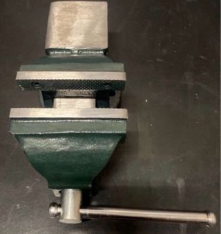 Tornillo de banco robusto