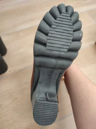 Botines Xti Marrones con Cordones