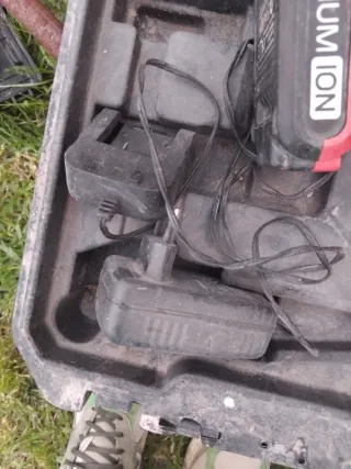 Taladro IUSUM 18V Litio 2 batteria