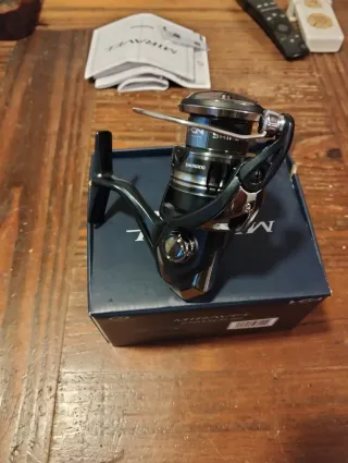 Carrete Shimano Miravel 2500