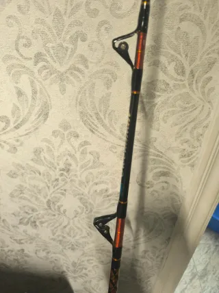 Carrete Shimano Tyrnos 30 lbrs + Caña Pesca