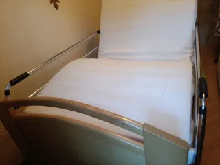 Cama articulada madera y metal