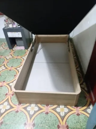 Canapé y Colchón Blanco y Gris