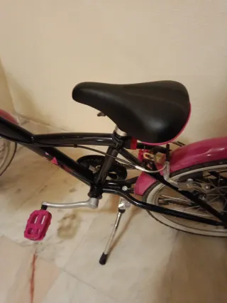 Bicicleta infantil BTWIN Se regala patines 4 rueda