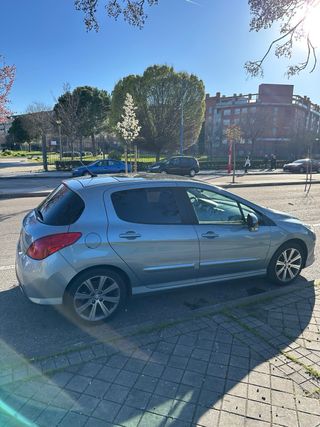 Peugeot 308 2011 con extras