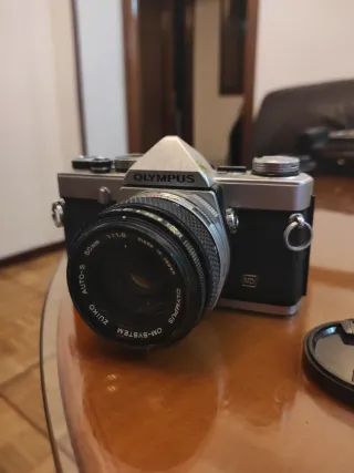 Cámara Olympus OM-1N 35mm + Objetivo 50mm