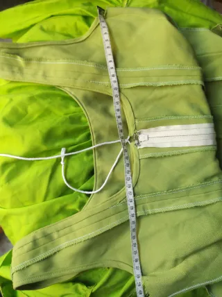 Traje de flamenca, verde pistacho y salmón