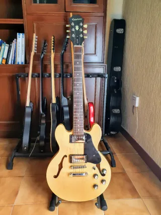 Solo Hoy! Gibson Epiphone ES-339 SemiHollow guitar
