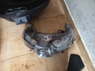 Faro Yamaha Xmax 2020