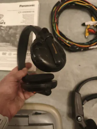 Pantalla techo Panasonic 9" DVD CY-VHD9401N