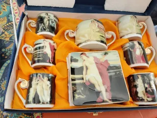 Servizio caffè in porcellana con decori