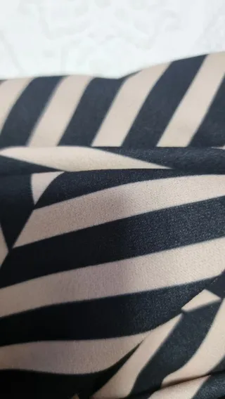 Kimono Talla Única Negro y Blanco