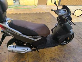 Kymco Agility City 125 Scooter