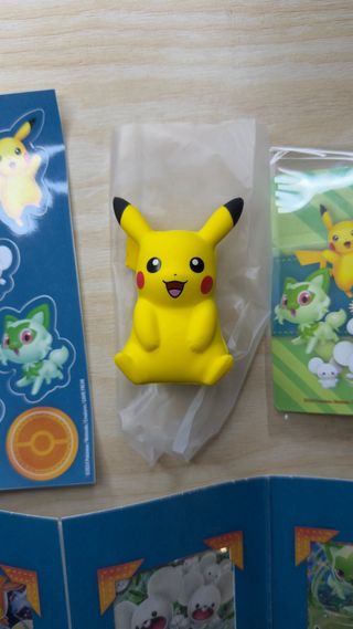 Pack Pokémon Paldea Adventure Chest