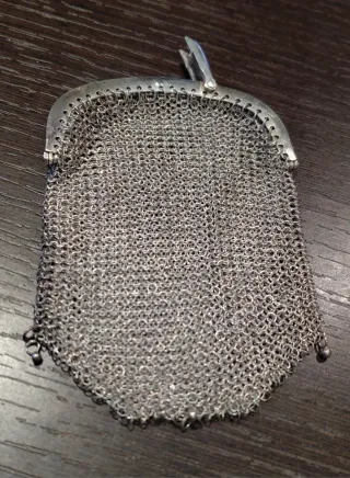 Monedero limosnera doble de plata.