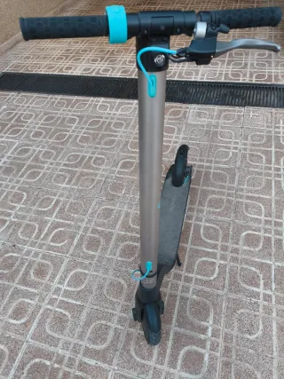 Patinete Cecotec Bongo 700W