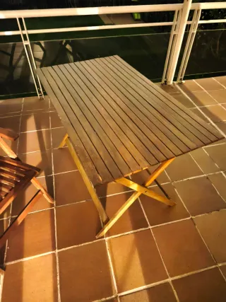 Mesa plegable de madera