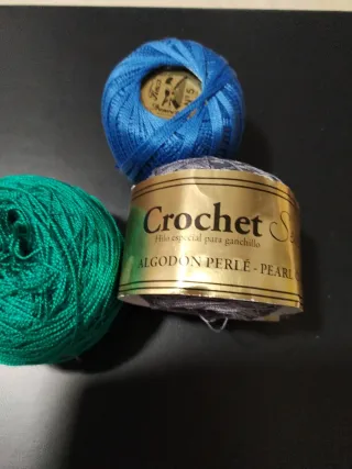 3 ovillos de hilo n°8