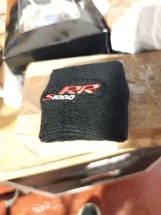 Funda depósito líquido frenos RR S1000