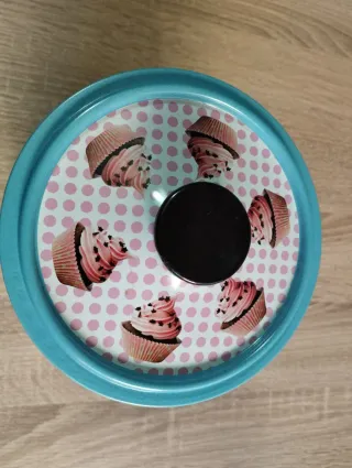 Caja metálica vintage Cup cakes