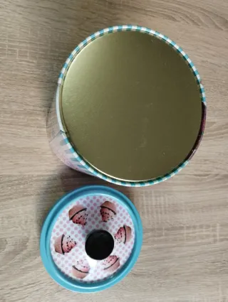 Caja metálica vintage Cup cakes