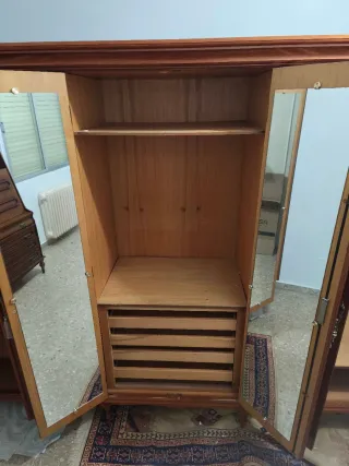 Armario ropero vintage madera y cristal