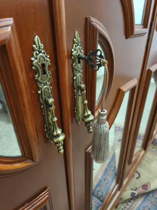 Armario ropero vintage madera y cristal