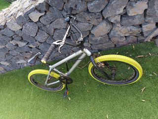 Bicicleta BMX Decathlon