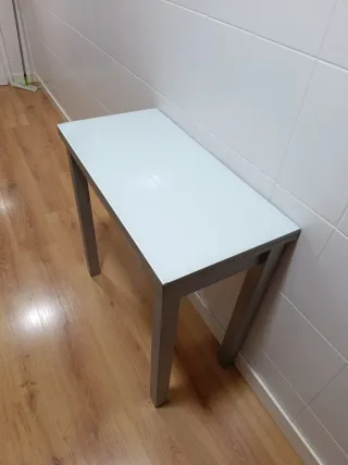 Mesa de cocina cristal y metal gris