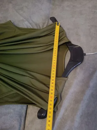 Vestido verde largo drapeado